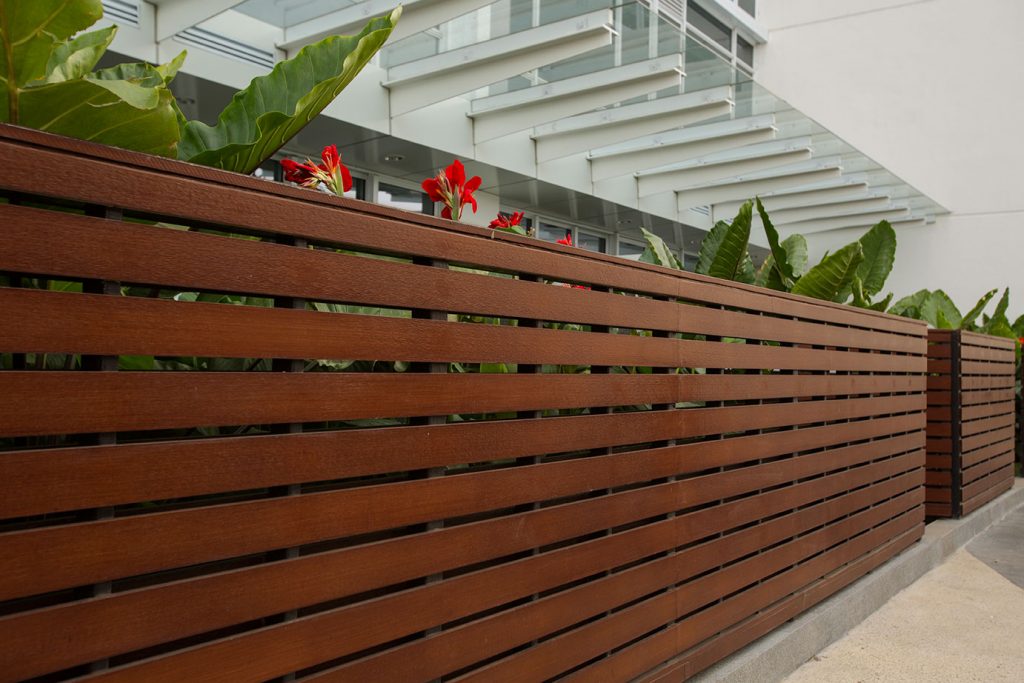 Gambar Salah satu project reference Fiberkote pada gerbang perumahan